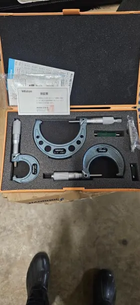 103-922 MITUTOYO Outside Micrometer Set Standards