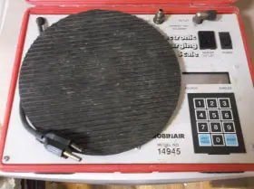 14945 ROBINAIR Charging Scale